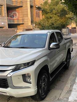 میتسوبیشی L200